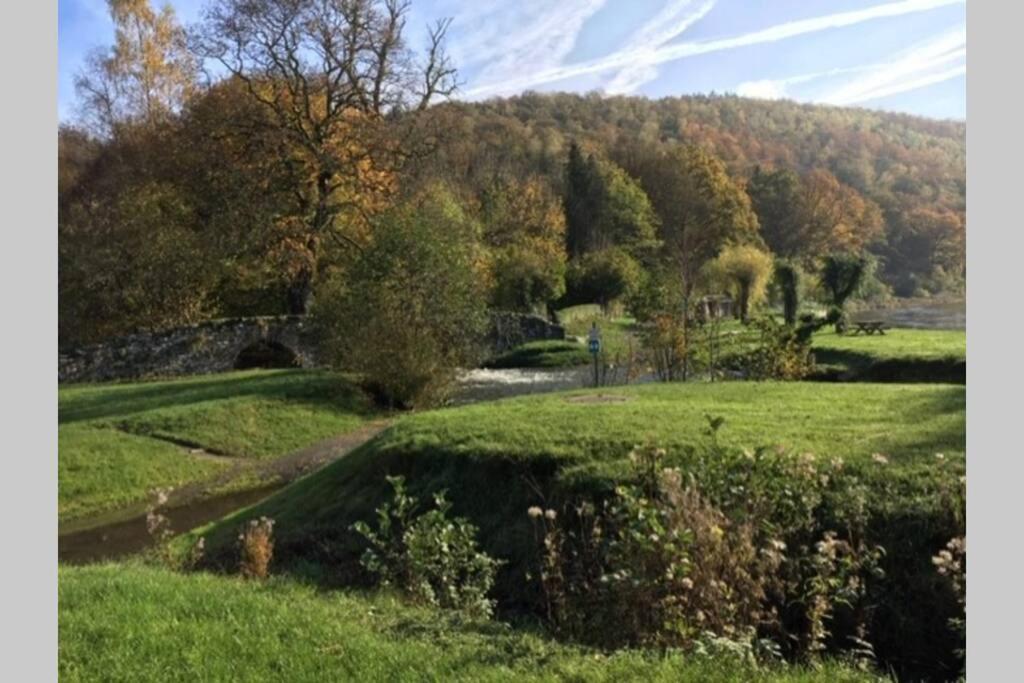 Vieux Logis Een Prachtige Ardeense Vakantiewoning Vresse-sur-Semois Luaran gambar