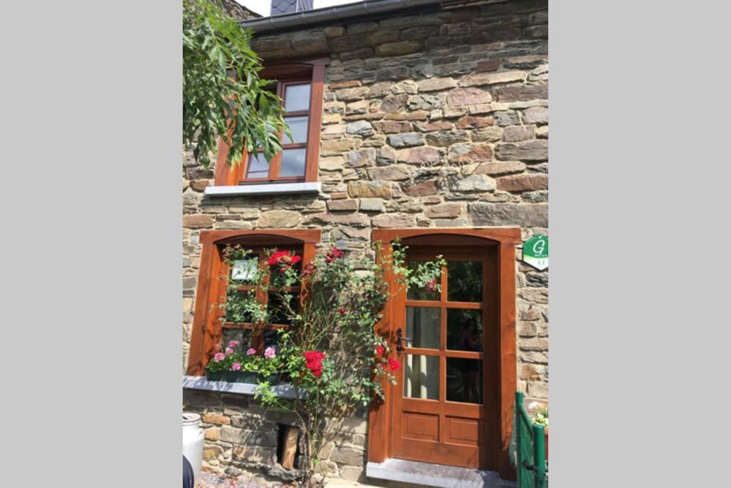 Vieux Logis Een Prachtige Ardeense Vakantiewoning Vresse-sur-Semois Luaran gambar